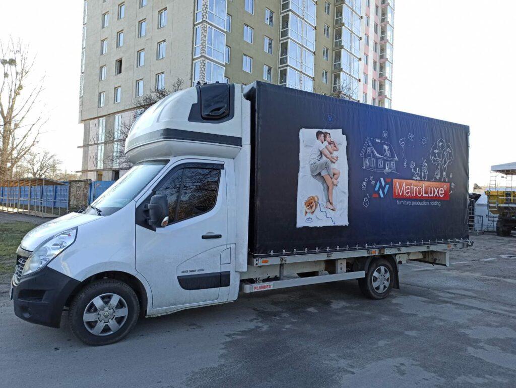 Широкоформатная печать на тентах