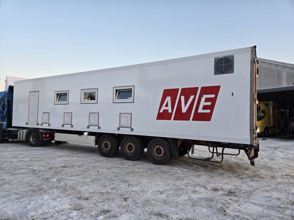 Виготовлення тентів на фуру з брендуванням та нестандартних тентових штор від NEW.TENT.UA